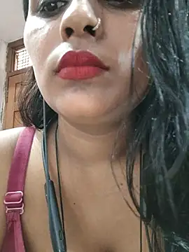 Jasmine Januja online show from July 2026 01:17:01 AM