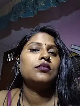 Jasmine Januja online show from June 2026 01:55:02 PM