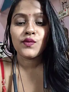 Jasmine Januja online show from May 2026 01:27:02 AM