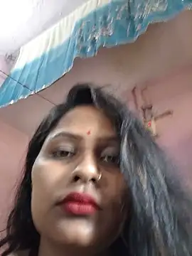 Jasmine Januja online show from June 2026 01:32:01 AM