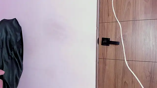 Yuni kim online show from October 2025 03:22:01 PM