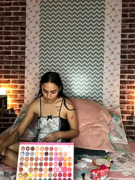 KaMila M00N online show from September 2025 04:36:01 PM