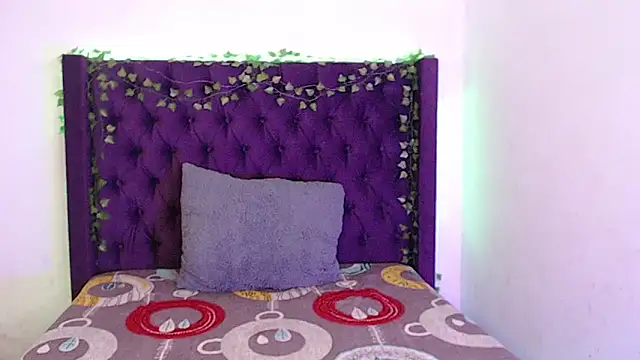 KaMila M00N online show from May 2026 08:34:02 PM