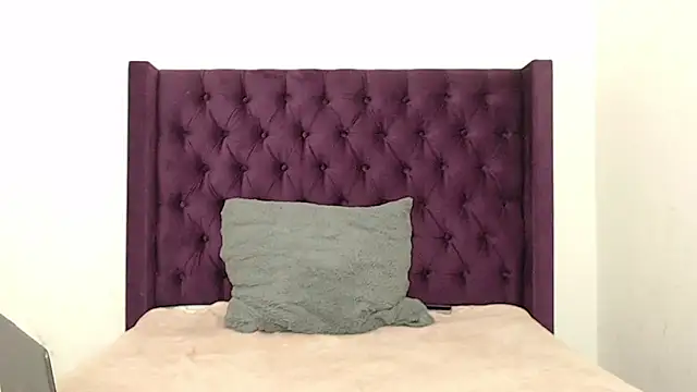 KaMila M00N online show from March 2026 09:49:02 PM