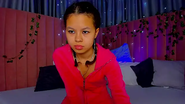 moco choco online show from October 2025 05:28:01 AM