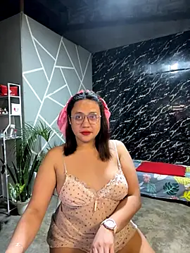 1aquaticangel69 online show from November 2025 04:39:02 PM