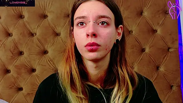 CoraVex online show from December 2025 05:09:02 AM