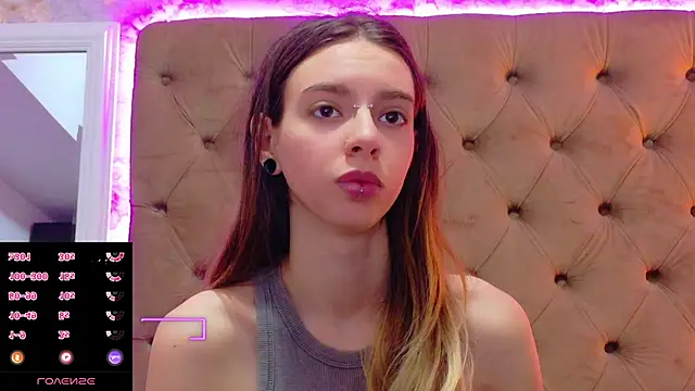 CoraVex online show from March 2026 04:56:02 AM