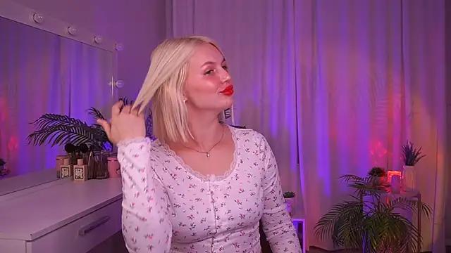 Amelia Wells online show from September 2025 06:05:01 AM