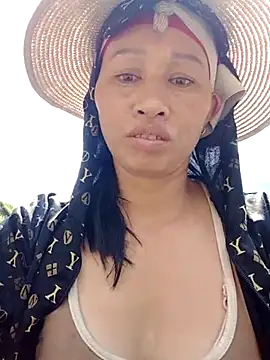 donna-bae online show from February 2026 04:01:02 AM