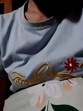 donna-bae online show from February 2026 07:02:01 PM