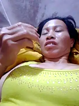 donna-bae online show from April 2026 09:28:01 PM