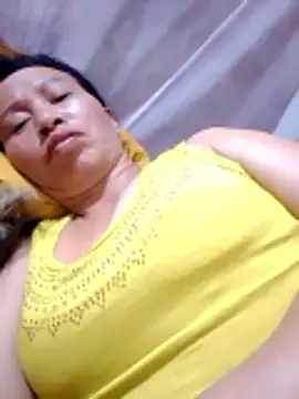 donna-bae online show from April 2026 10:02:02 PM