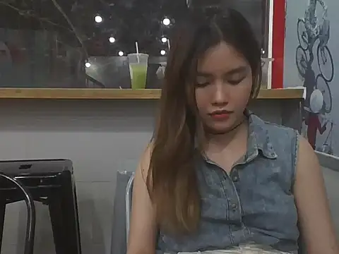 MaiHoang2k online show from September 2025 02:56:02 PM