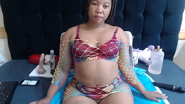 massive booty25 online show from February 2026 06:02:01 AM