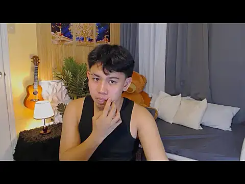 charliebighead online show from September 2025 01:00:01 AM