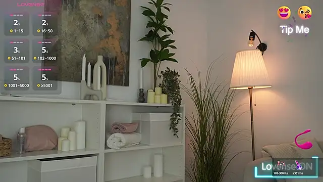 adisson fox online show from October 2025 06:12:02 AM