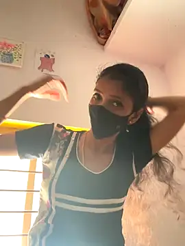 sweetreddy-02 online show from September 2025 07:02:02 AM