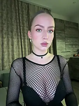 MissOyee online show from February 2026 07:13:01 PM