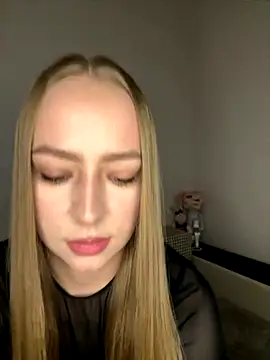 MissOyee online show from September 2025 05:18:02 PM