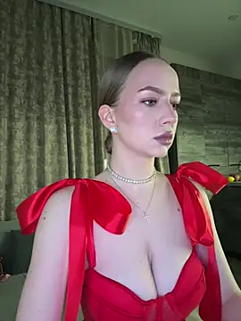 MissOyee online show from February 2026 07:47:01 PM