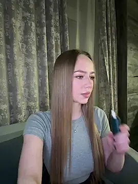 MissOyee online show from February 2026 07:11:01 PM