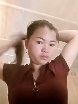 emly-xinh18 online show from December 2025 07:03:01 AM