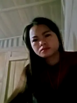 emly-xinh18 online show from December 2025 10:26:02 PM