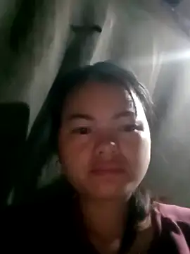 emly-xinh18 online show from October 2025 08:41:02 PM