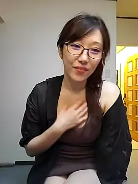 M Kaede online show from October 2025 12:11:01 AM