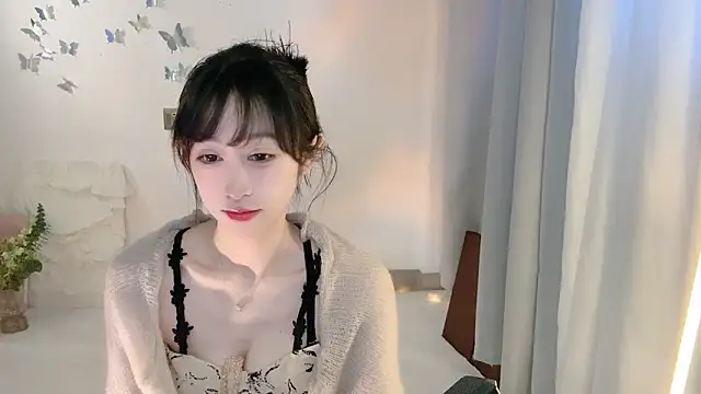 ai-ai-mi online show from October 2025 03:17:02 AM