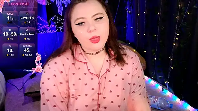 Snapshot of Marshmallowbeauty chatting on October 2025 09:16:01 PM Marshmallowbeauty online show from October 2025 09:16:01 PM