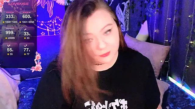 Snapshot of Marshmallowbeauty chatting on November 2025 07:18:01 PM Marshmallowbeauty online show from November 2025 07:18:01 PM