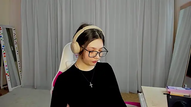 CarolKitty online show from November 2025 08:18:02 AM