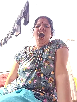 Hott locky online show from November 2025 08:18:01 AM