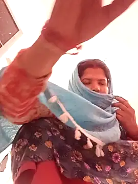 Hott locky online show from December 2025 04:17:01 AM