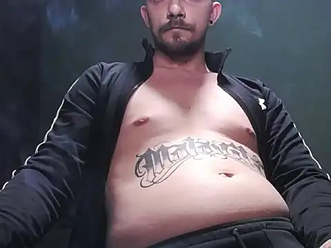 Snapshot of guesswhatbitch chatting on November 2025 04:00:01 PM guesswhatbitch online show from November 2025 04:00:01 PM