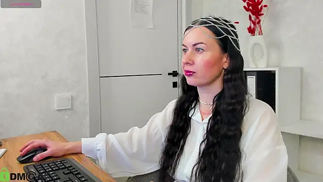 Stella Leon online show from October 2025 01:06:02 AM