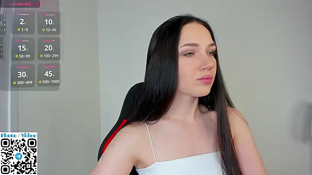 Helen Spark online show from December 2025 12:44:01 AM