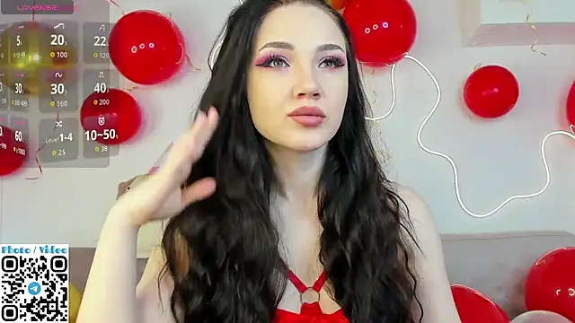 Helen Spark online show from October 2025 01:51:02 AM