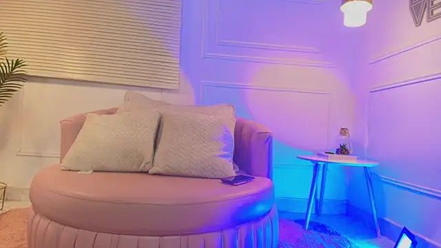 alessia moon1 online show from November 2025 12:20:01 PM