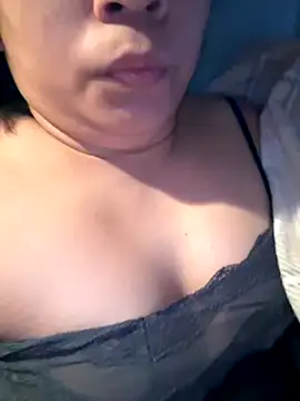 Spicyja online show from October 2025 05:11:02 AM