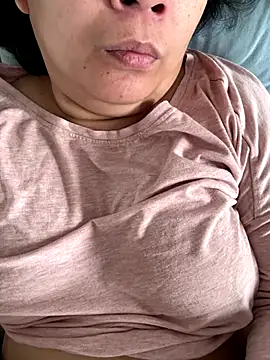 Spicyja online show from October 2025 08:22:02 AM