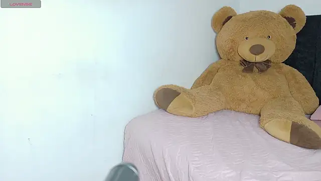 Natashaparker   online show from November 2025 07:57:01 PM