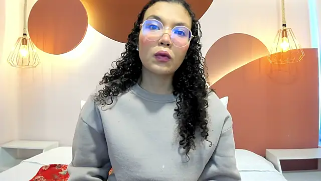 SweetStarr  online show from September 2025 12:45:02 PM