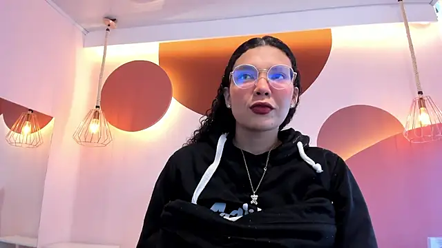 SweetStarr  online show from September 2025 12:55:01 PM