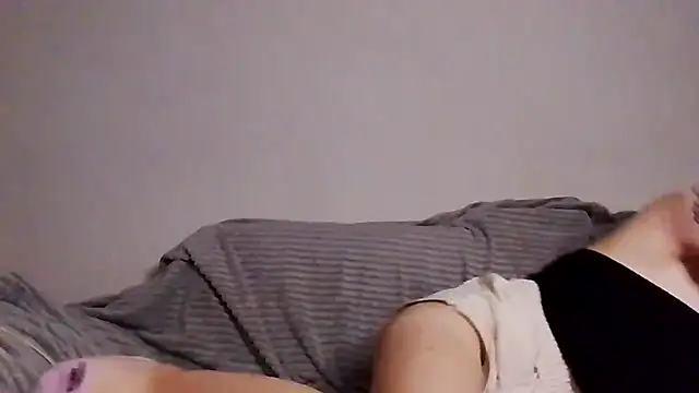 lesyawhite online show from December 2025 04:50:02 PM