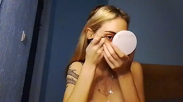 lesyawhite online show from November 2025 02:27:02 PM