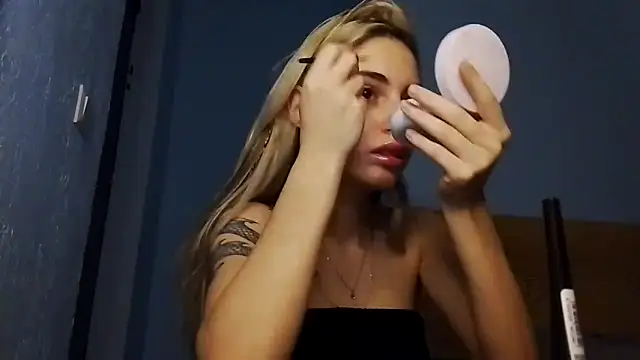 lesyawhite online show from November 2025 02:28:01 PM