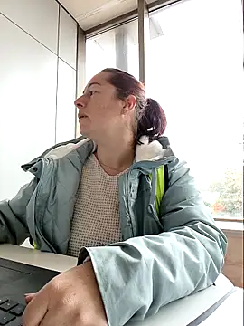 Snapshot of bichota85 chatting on December 2025 10:17:02 AM bichota85 online show from December 2025 10:17:02 AM